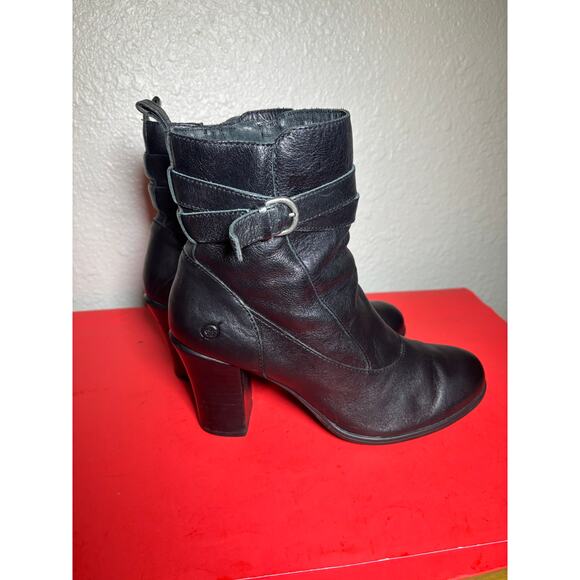Born Crown Chyler Harnes Black Leather Heed Ankle Booties Size 9 - Picture 9 of 12